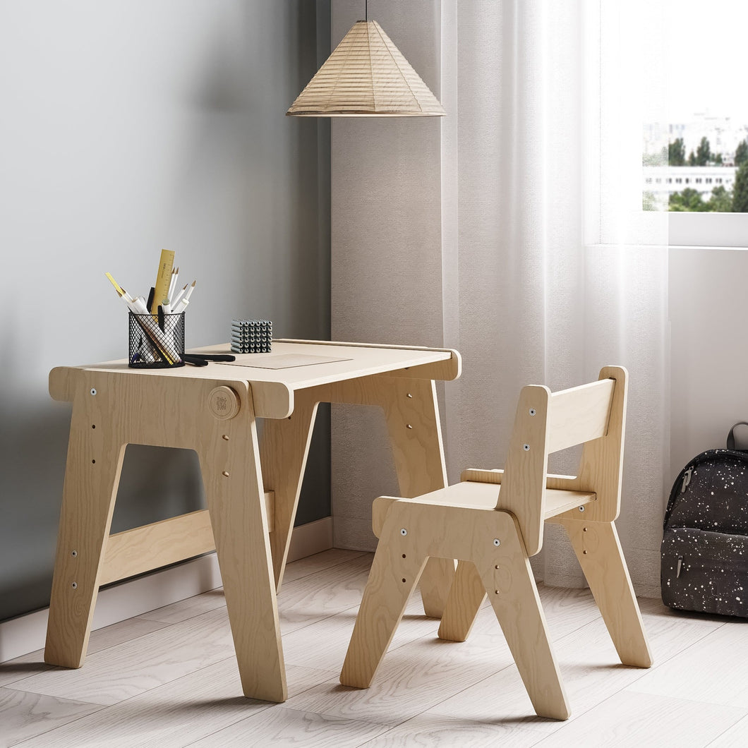 Set - Growing table and chair for children