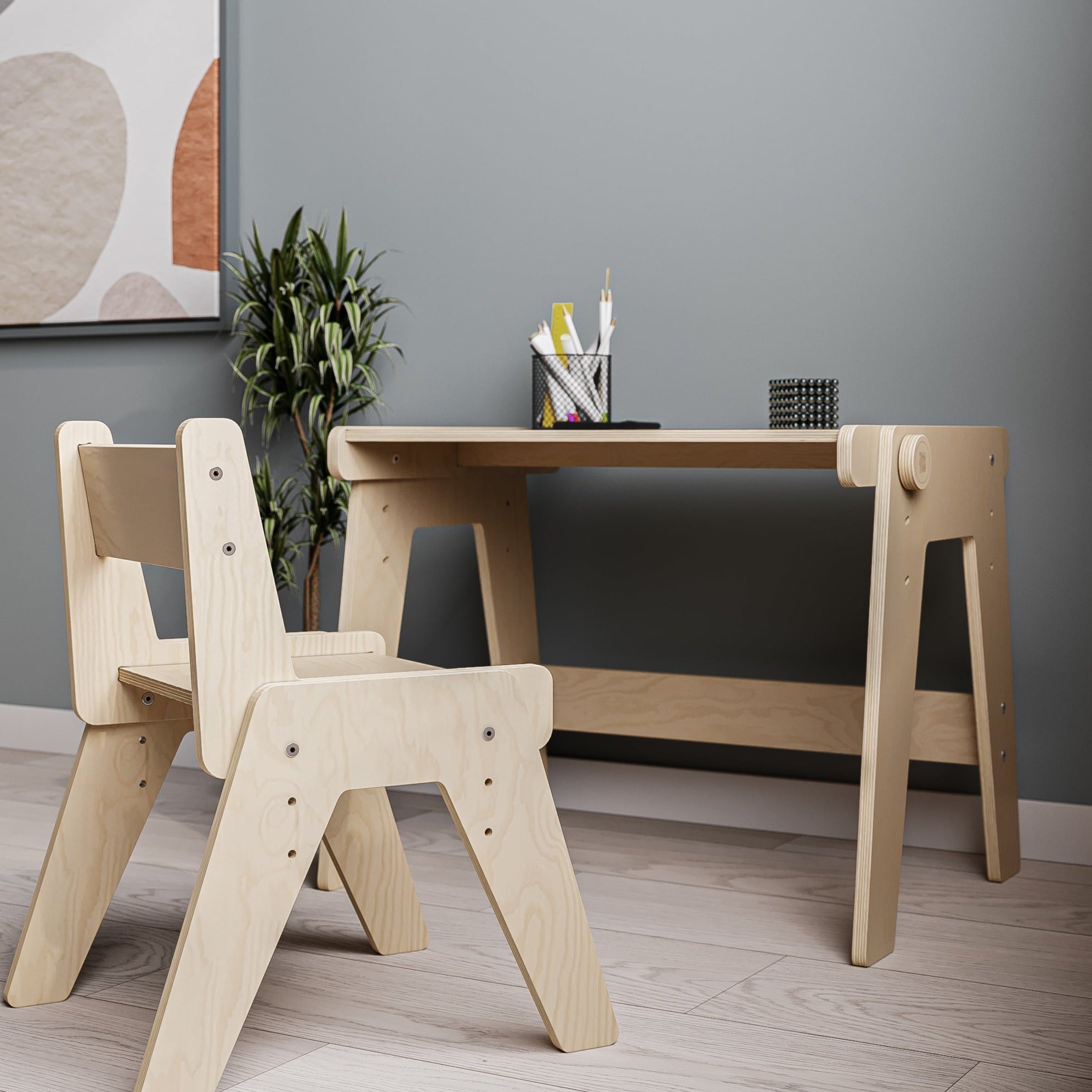 Set Growing table and chair for children